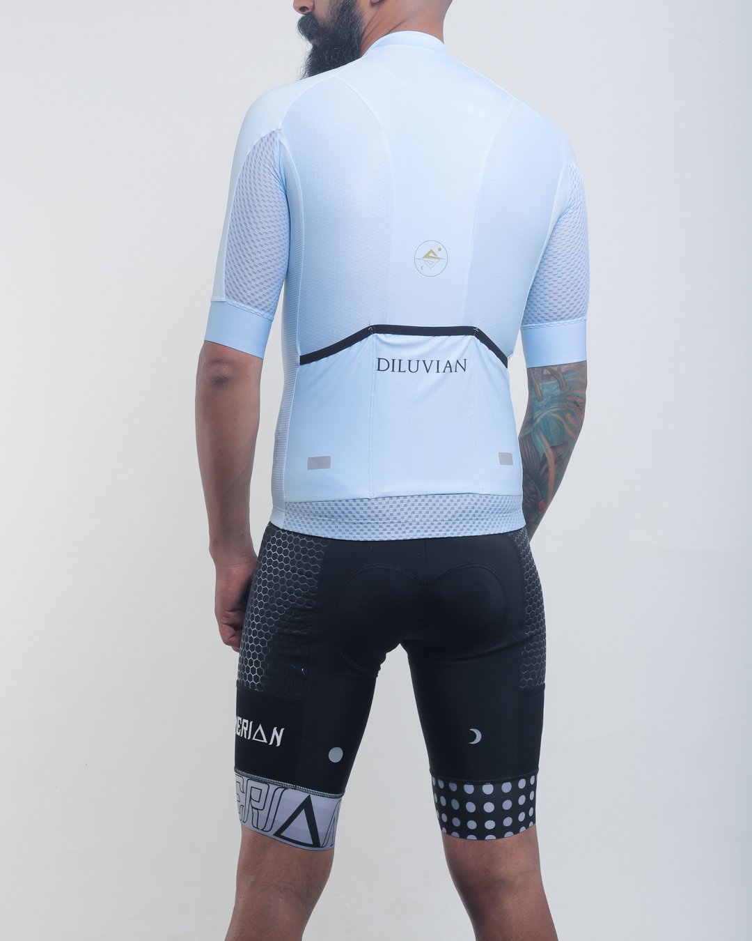 jersey diluvian / color azul cielo y negro